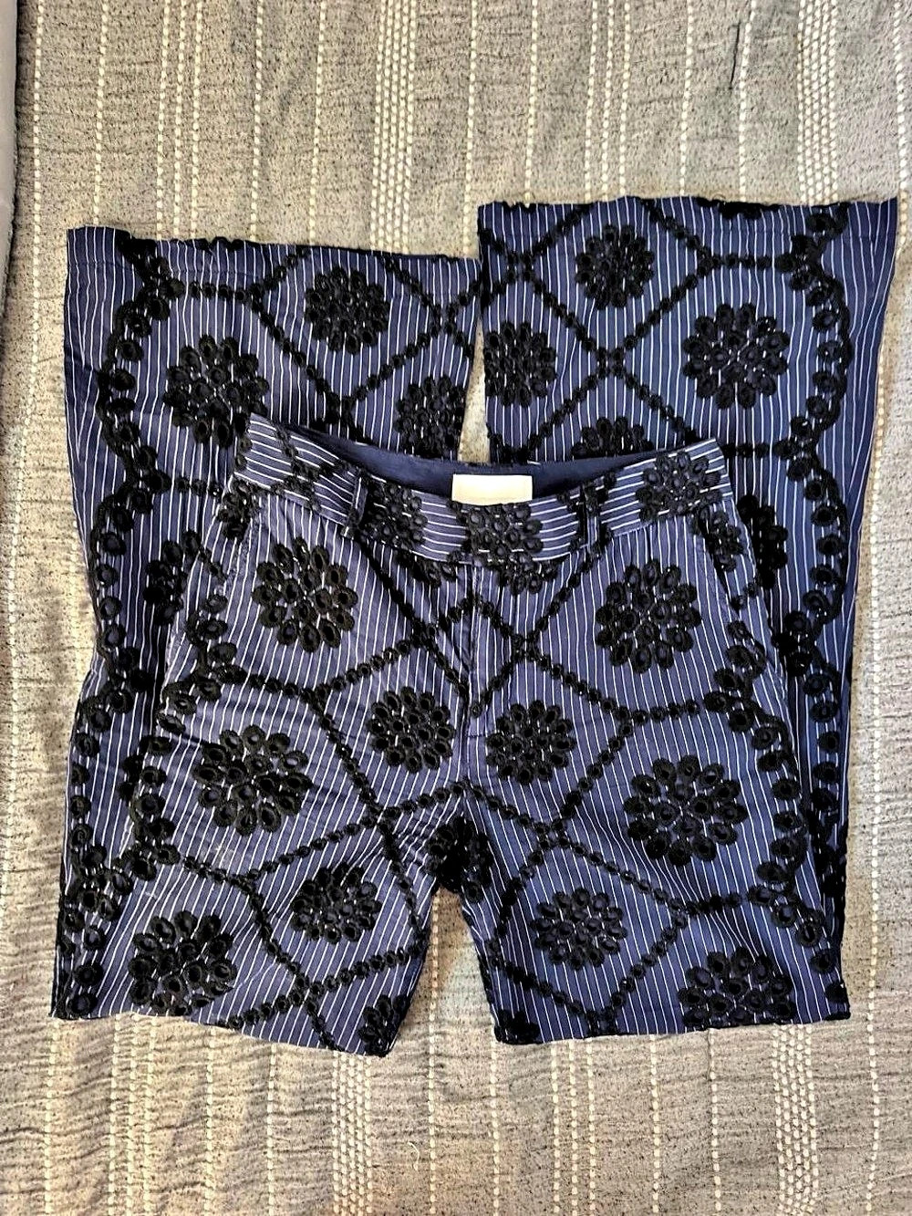 Anthropologie Floral Geometric Wide Leg Pants in Blue and Black Size 2 Like New